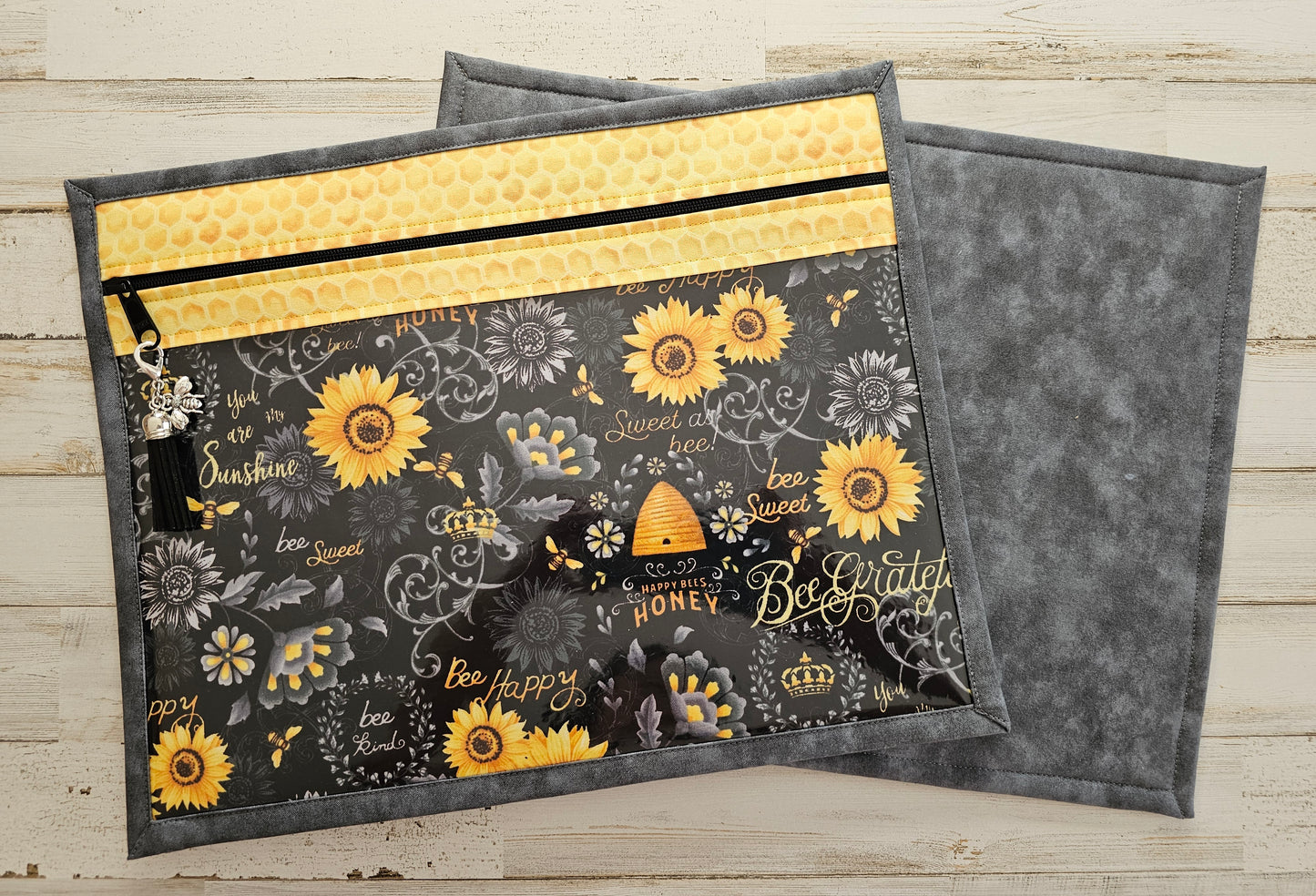 Project Bag 11" x 14" - Bees and Flowers - Discounted