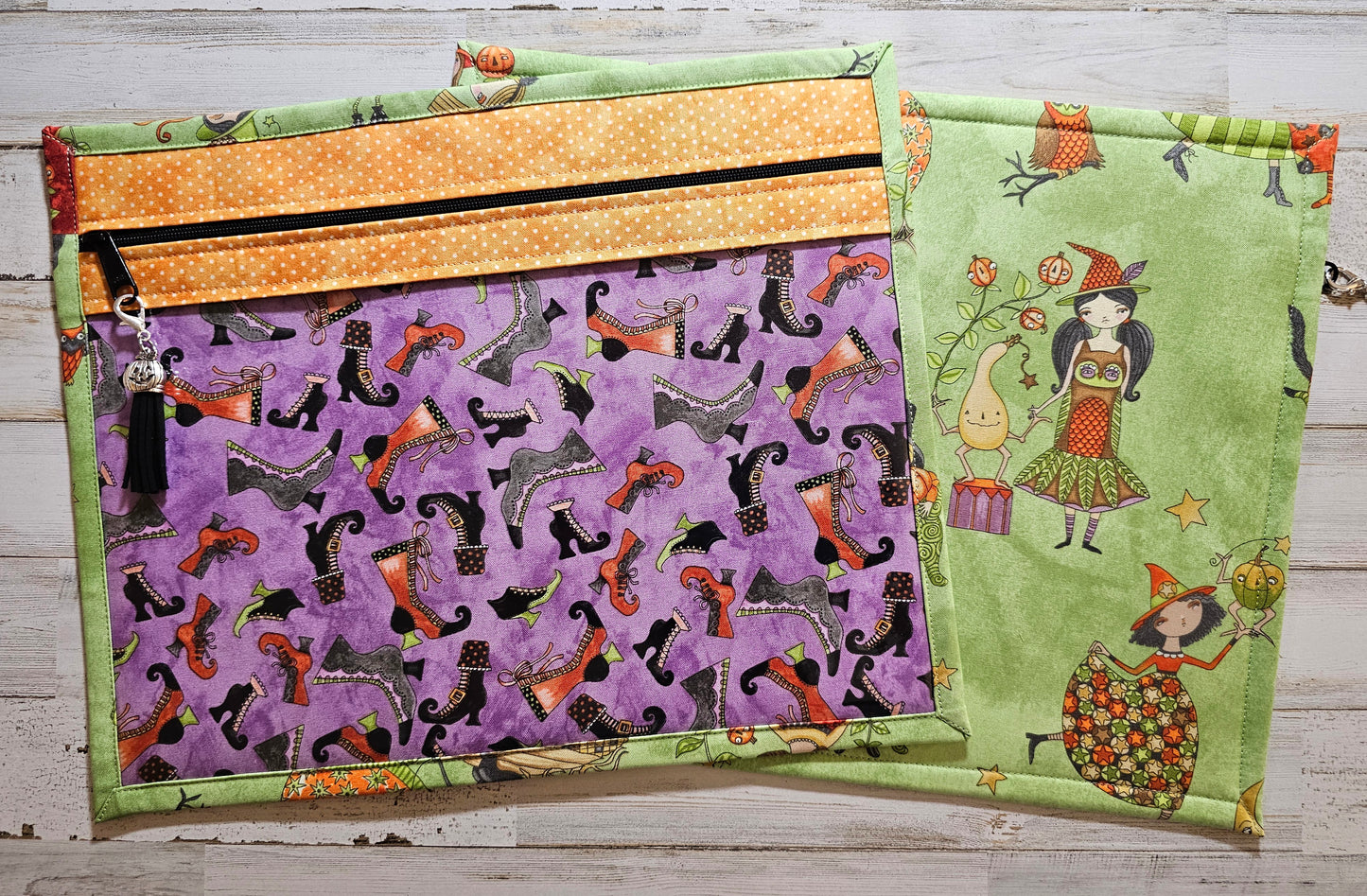 Project Bag 11" x 14" - Teresa Kogut "Ghoul Friends" Fabric