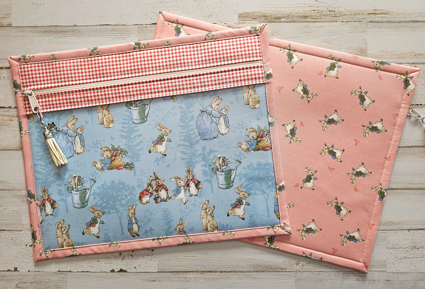 Project Bag 11" x 14" - Vinyl Front - Bunnies