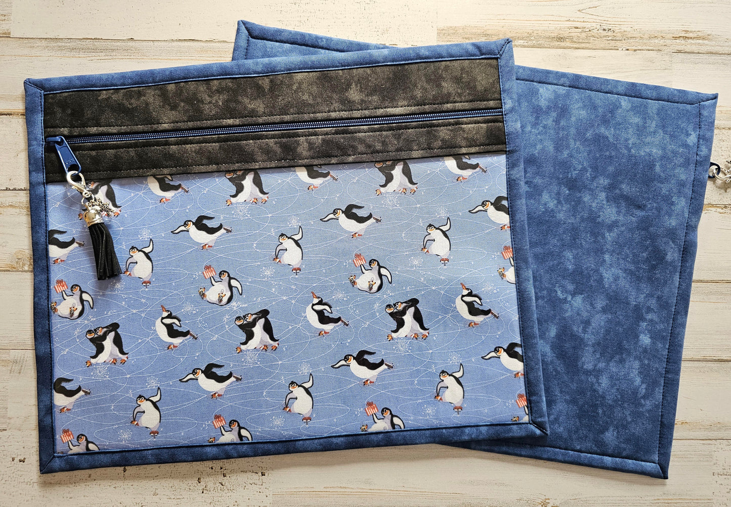 Project Bag - 11" X 14" - Vinyl Front - Penguins