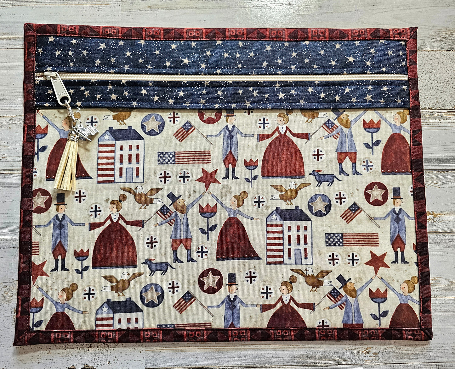 Project Bag 11" x 14" - Teresa Kogut, Patriotic, Beige front, navy zipper casing and maroon back