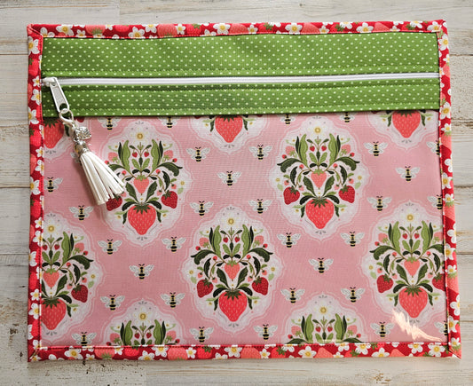 Project Bag 11" x 14" - Vinyl Front - Strawberries, Pink Front