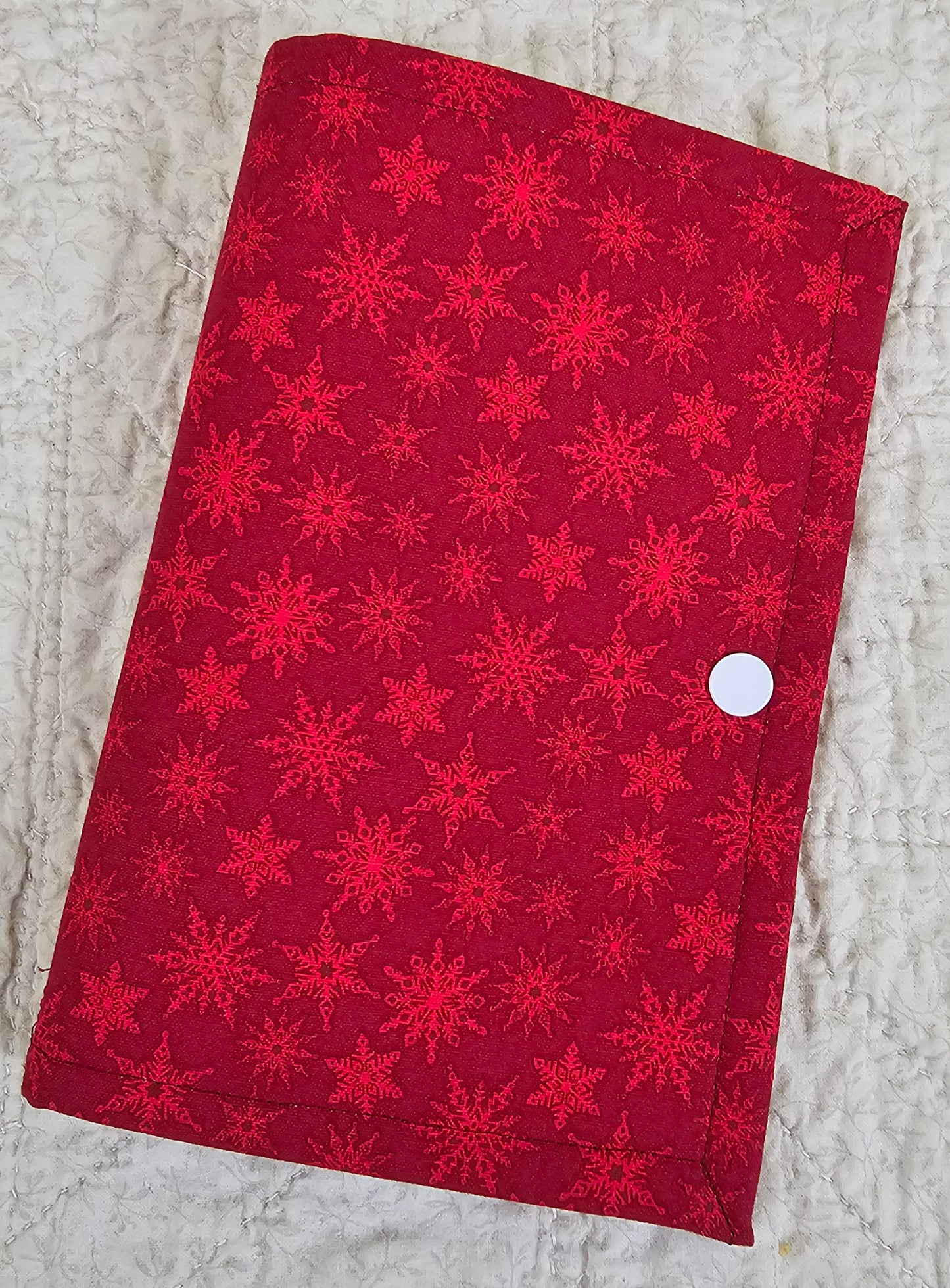 Red with Snow Flakes Thread Keeper